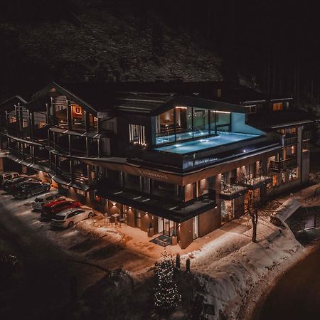 Hotel Continental Dolomites เซลวาดีวัลการ์เดนา ภายนอก รูปภาพ