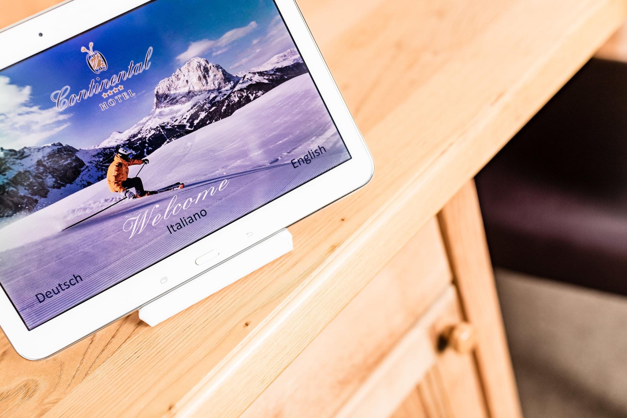 Hotel Continental Dolomites เซลวาดีวัลการ์เดนา ภายนอก รูปภาพ